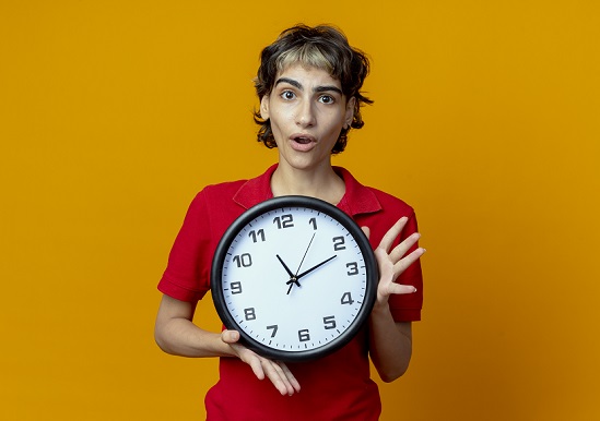 What time will it be in 8 hours calculator showing time conversion